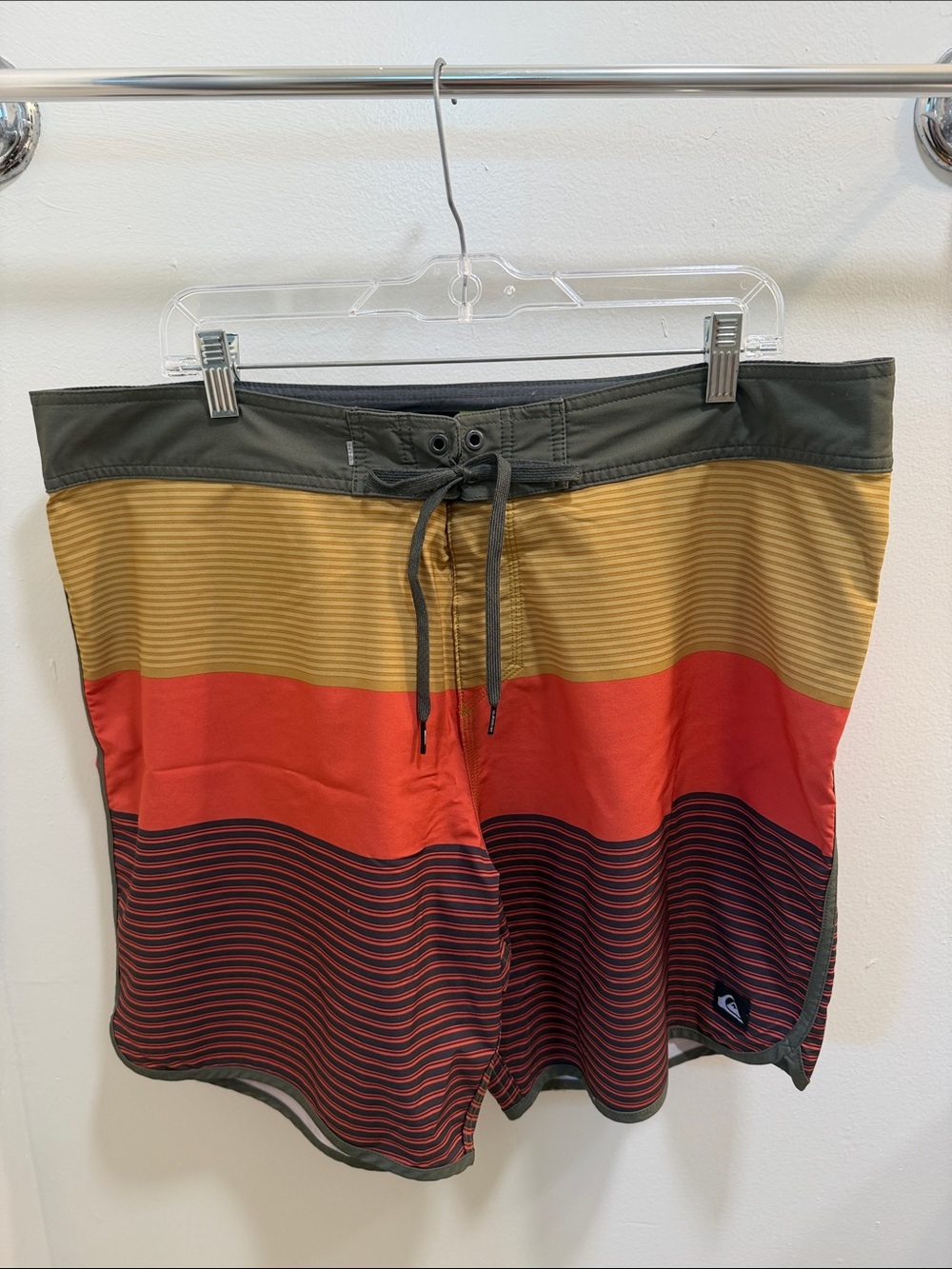 Quiksilver Men’s Olive, Mustard & Red Stripe Boardshorts size 38